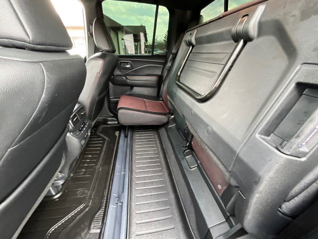 Used 2024 Honda Ridgeline Black Edition image 34