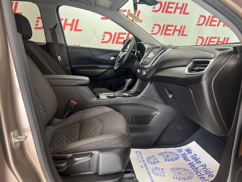 Used 2018 Chevrolet Equinox LT FWD image 13
