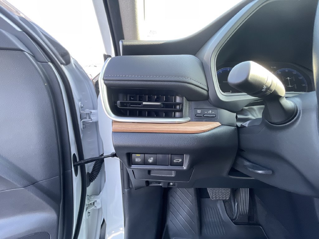 Used 2024 Toyota Grand Highlander AWD image 17