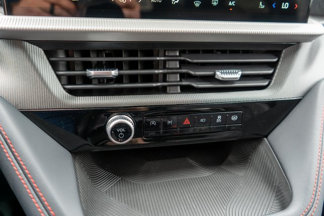 New 2026 Ford Explorer ST-Line AWD/4WD image 20