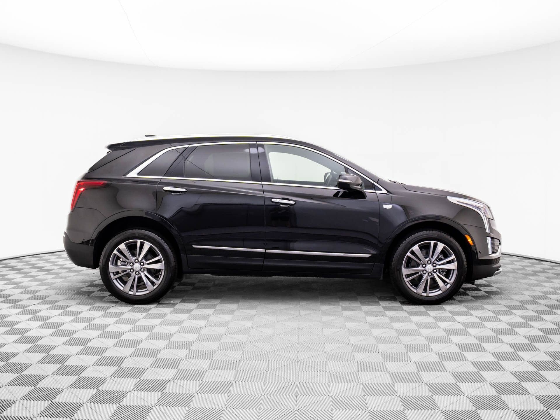 New 2025 Cadillac XT5 Premium Luxury image 7