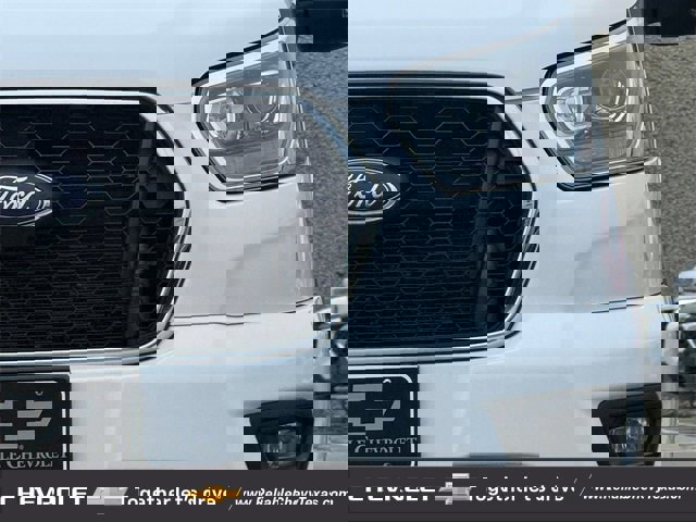 Used 2023 Ford Transit 350 XLT image 4