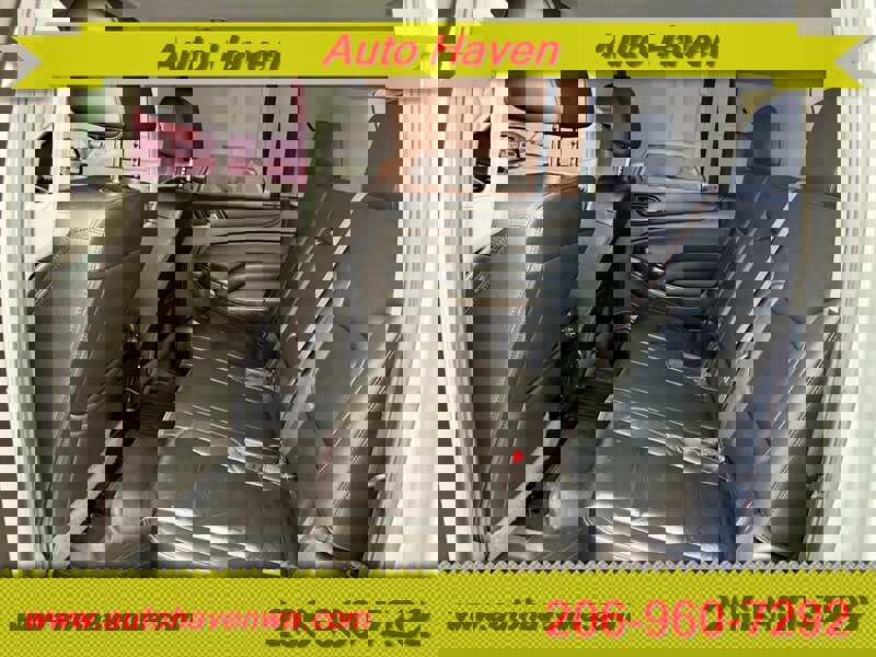 Used 2017 Chevrolet Suburban LT image 11