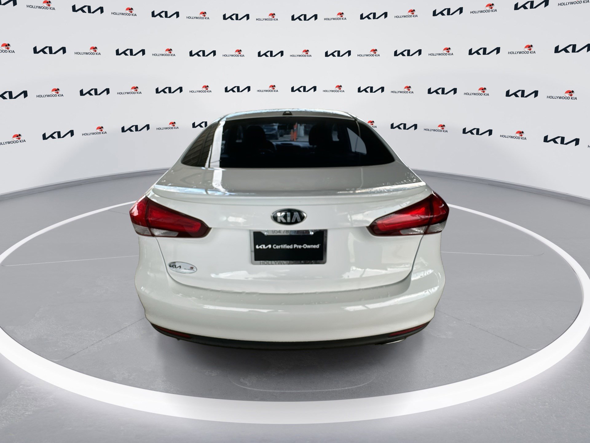 Certified 2017 Kia Forte S w/ S Technology Package image 7