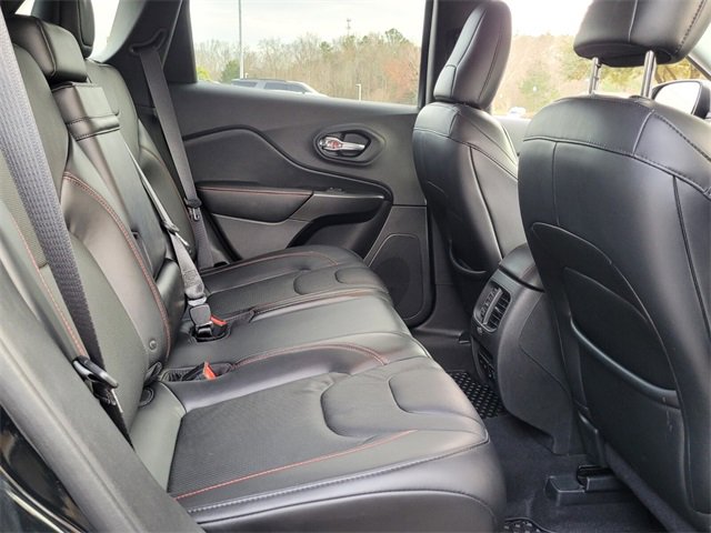 Used 2019 Jeep Cherokee Trailhawk image 19