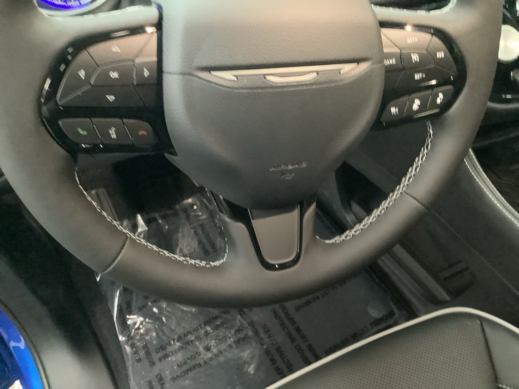New 2027 Chrysler Pacifica Limited FWD image 15