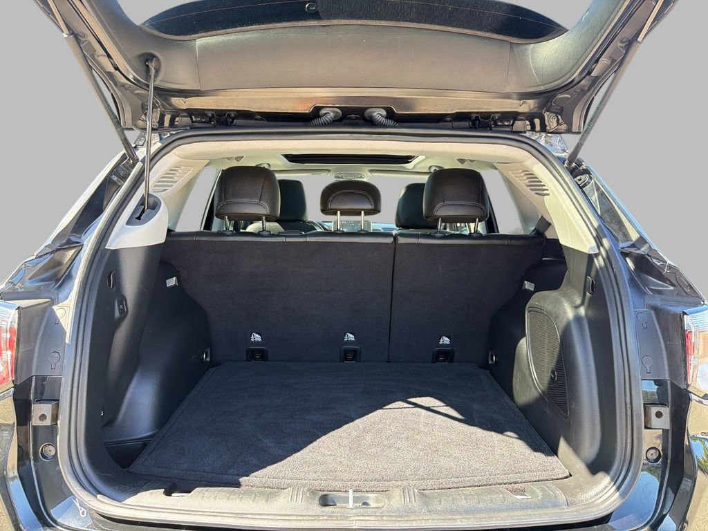 Certified 2022 Jeep Compass Latitude w/ Sun and Sound Group AWD/4WD image 11