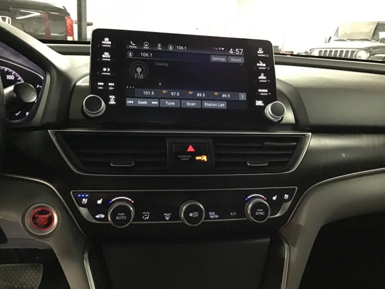 Used 2020 Honda Accord Touring image 15