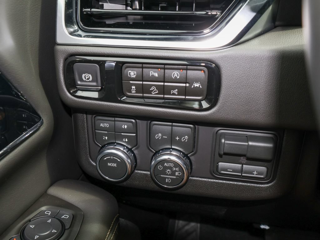 New 2026 GMC Yukon XL Elevation w/ Elevation Premium Package AWD/4WD image 31