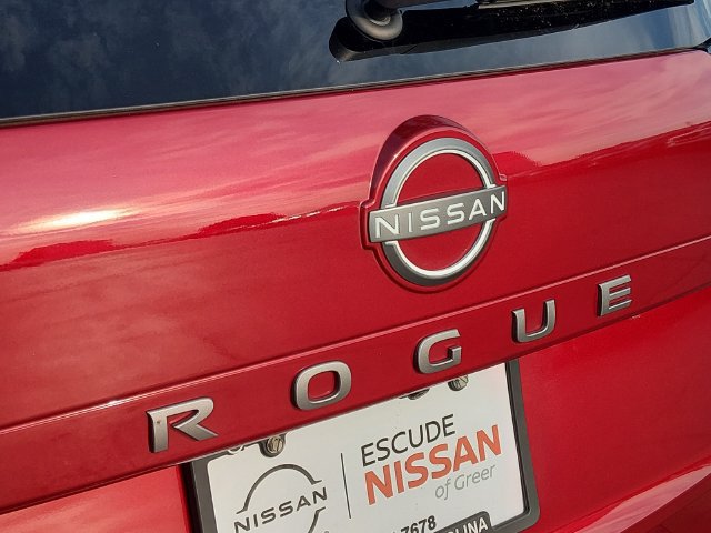 Used 2026 Nissan Rogue S FWD image 17