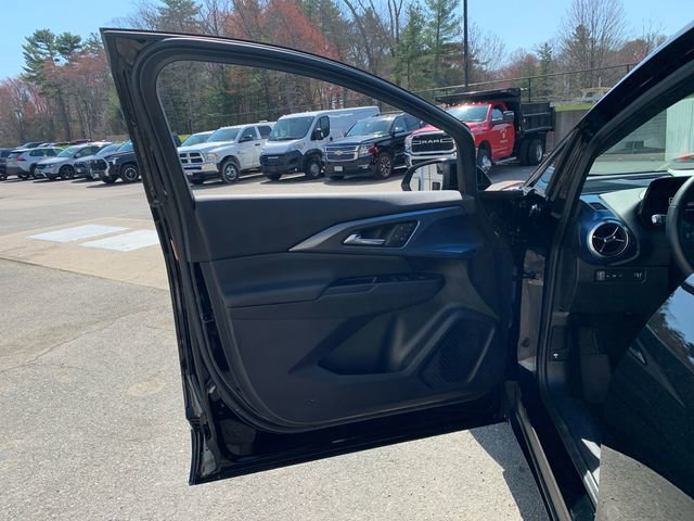 Used 2024 Chevrolet Equinox EV LT w/ LPO, Trailering Package AWD/4WD image 15