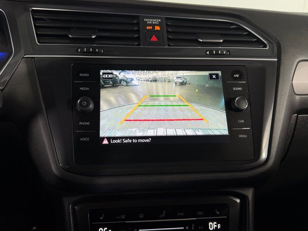 Used 2022 Volkswagen Tiguan SE image 20