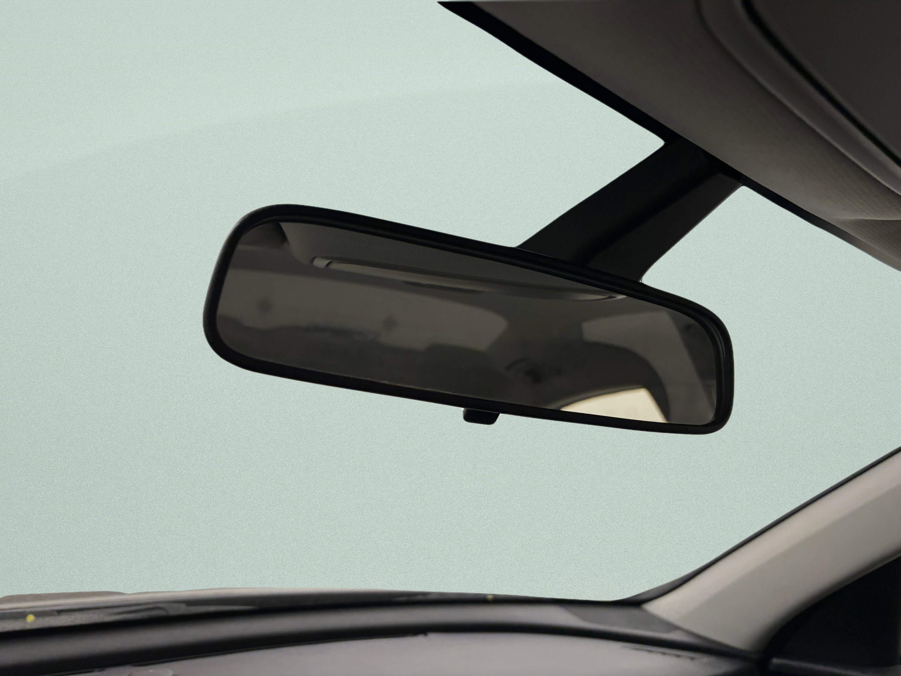 Used 2020 Kia Optima S image 27