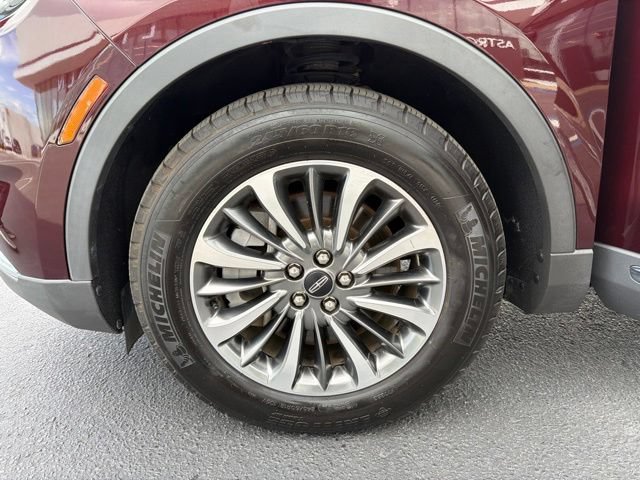 Certified 2022 Lincoln Nautilus FWD w/ Premium Package image 30