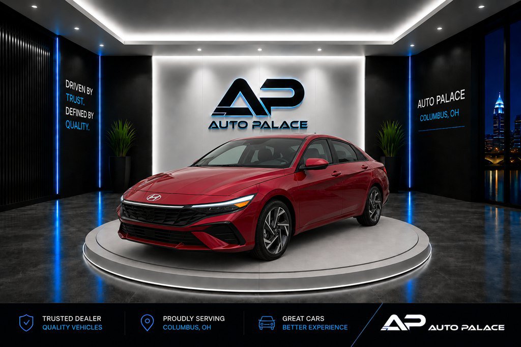 Used 2025 Hyundai Elantra SEL FWD image 1