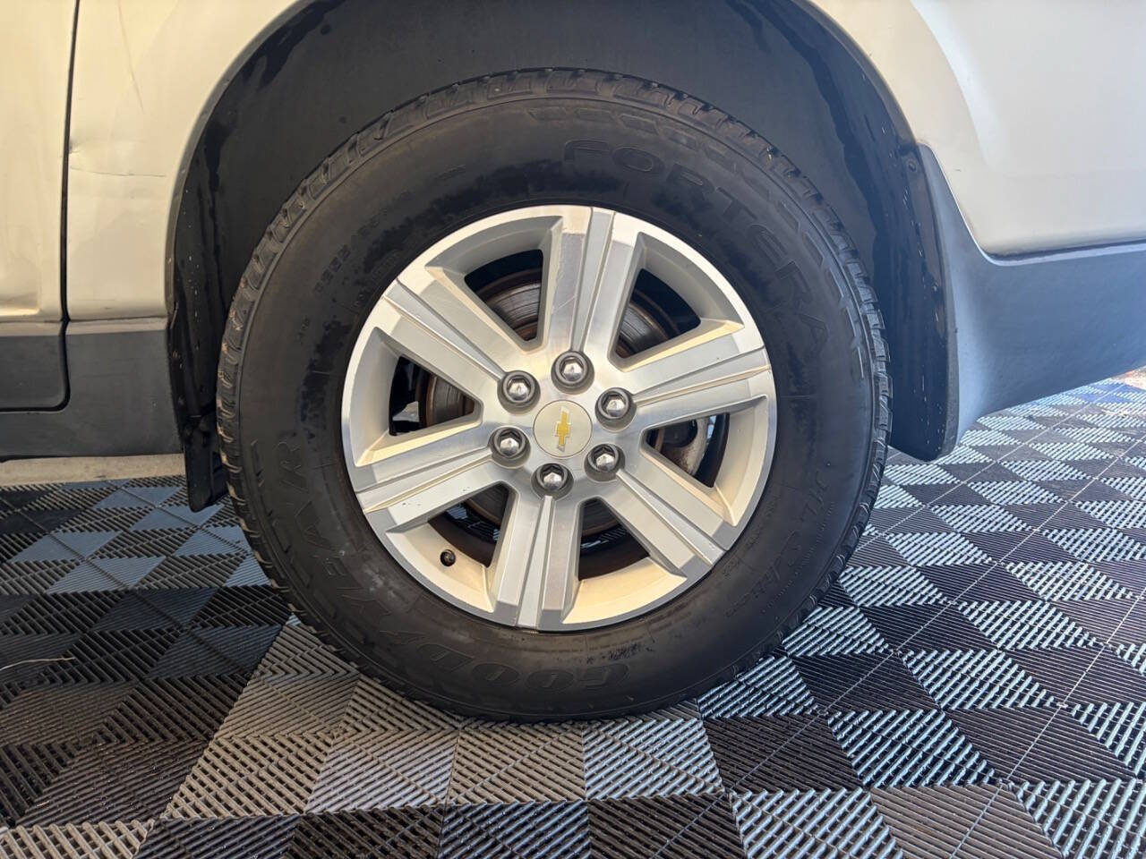 Used 2014 Chevrolet Traverse LT FWD image 28