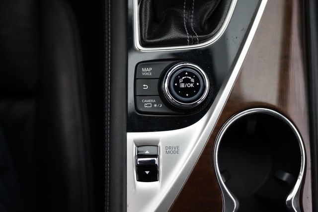 Used 2015 INFINITI Q50 w/ Technology Package image 42