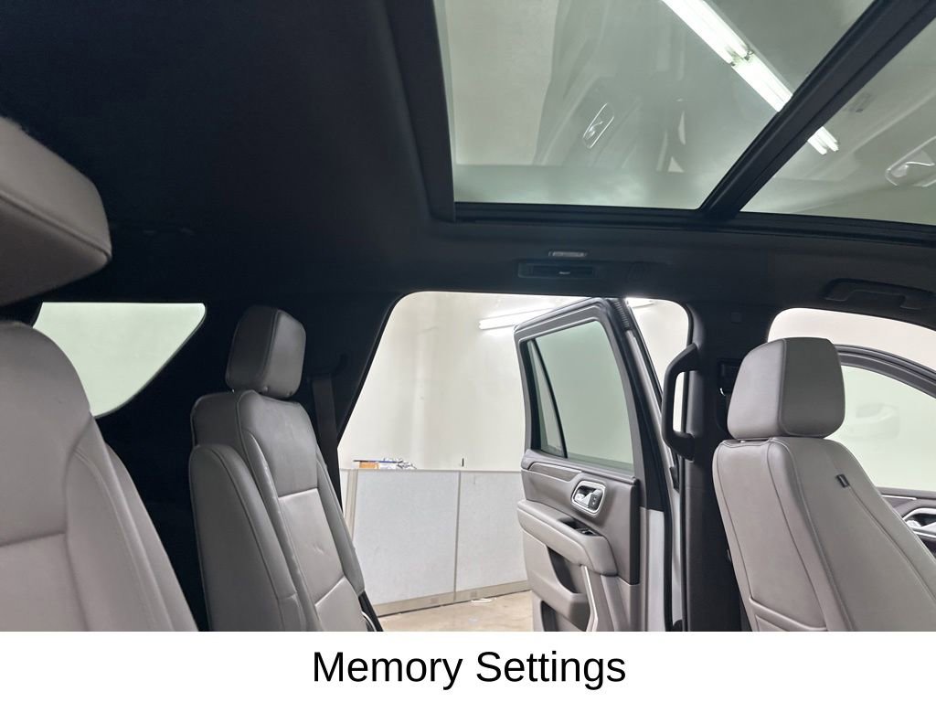 Used 2022 Chevrolet Tahoe LT w/ LT Signature Plus Package AWD/4WD image 25