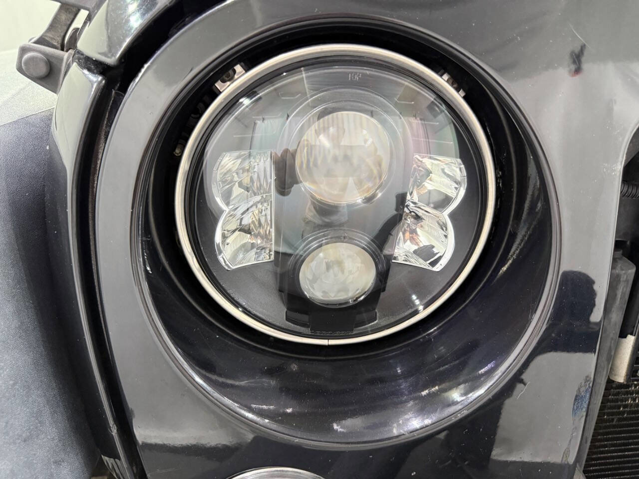 Used 2016 Jeep Wrangler Unlimited Rubicon w/ Max Tow Package image 16