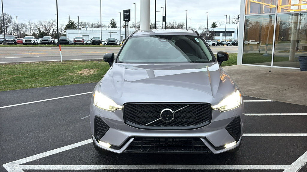 New 2026 Volvo XC60 B5 Plus w/ Climate Package AWD/4WD image 5