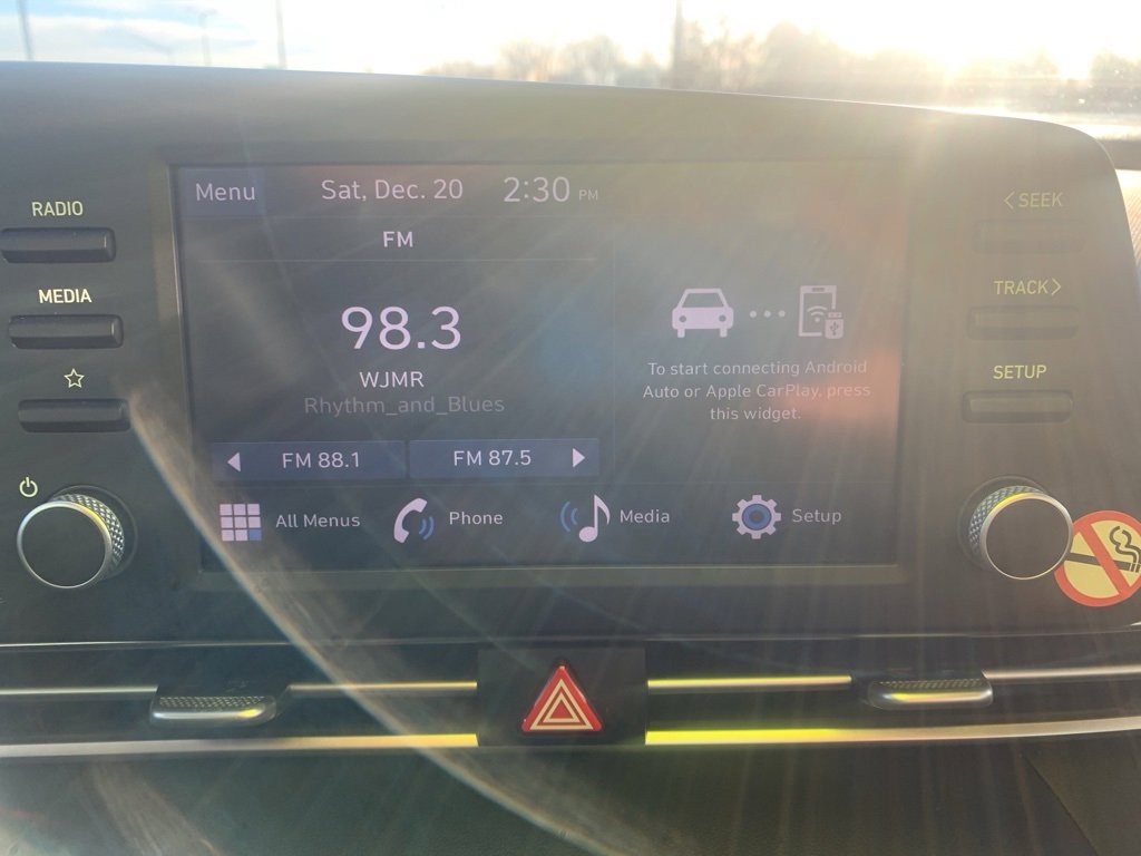 Certified 2024 Hyundai Elantra SE image 23