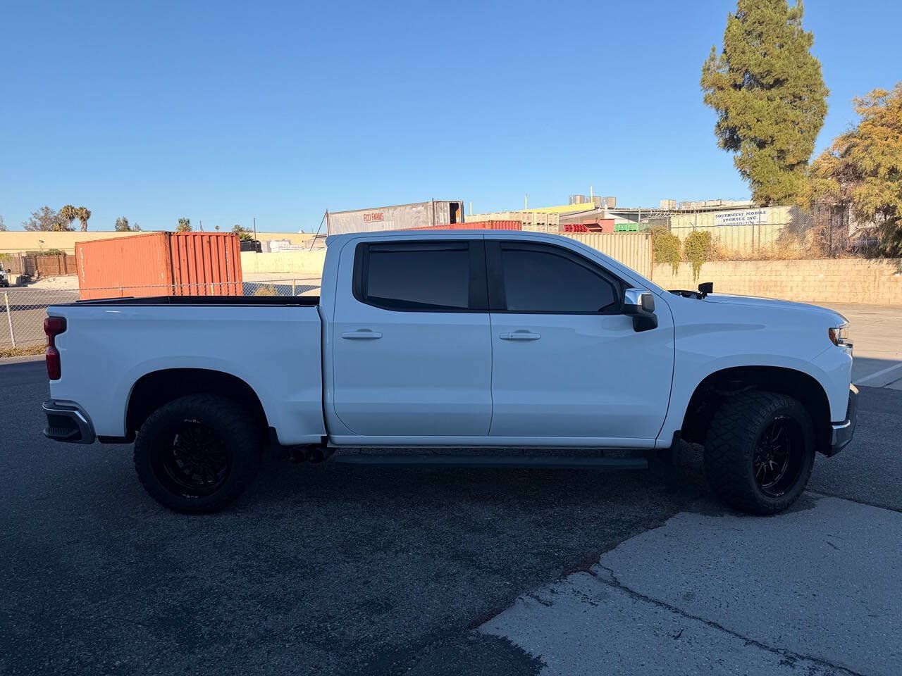 Used 2021 Chevrolet Silverado 1500 LT AWD/4WD image 7