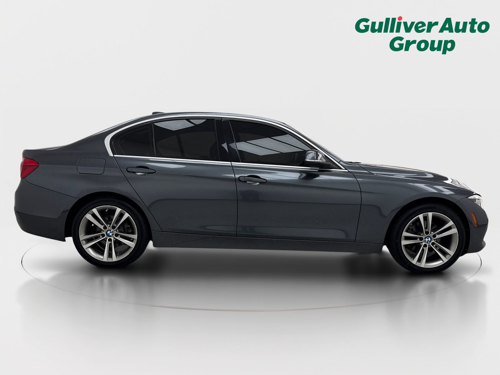 Used 2018 BMW 330i xDrive Sedan w/ Convenience Package AWD/4WD image 10
