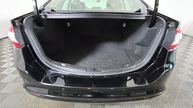 Used 2016 Ford Fusion SE w/ Equipment Group 202A AWD/4WD image 26