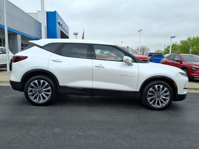 Certified 2025 Chevrolet Blazer Premier w/ Driver Confidence II Package AWD/4WD image 4