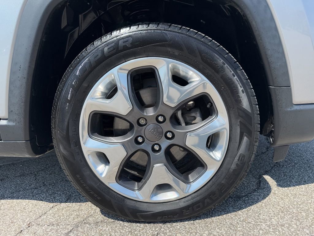 Used 2022 Jeep Compass Limited AWD/4WD image 40