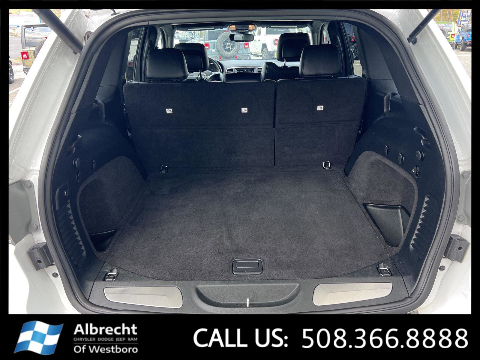 Used 2018 Jeep Grand Cherokee Limited AWD/4WD image 15