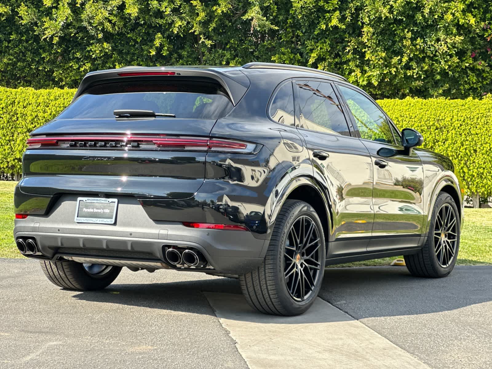 New 2026 Porsche Cayenne S AWD/4WD image 8