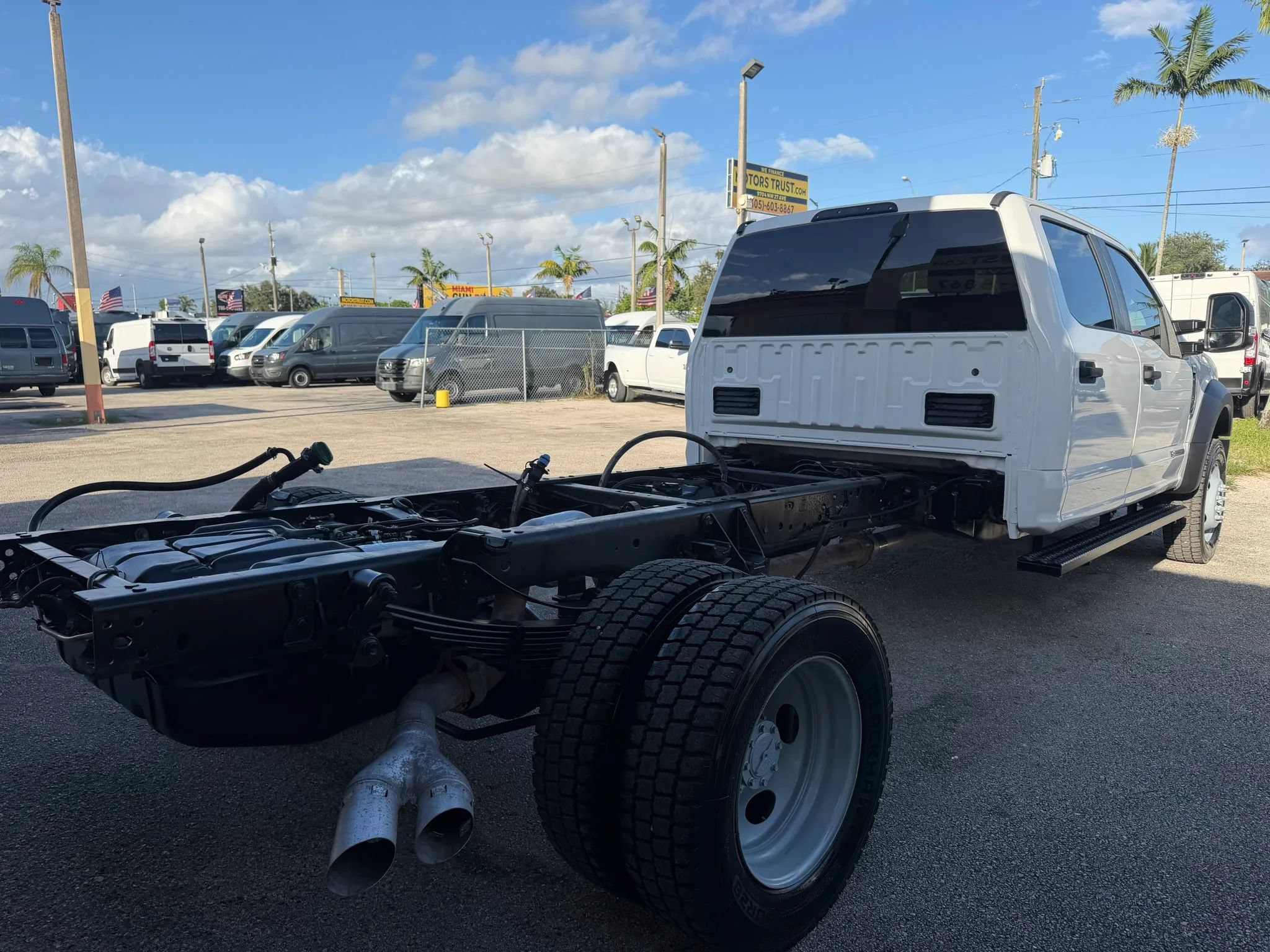 Used 2018 Ford F550 4x4 Crew Cab image 5