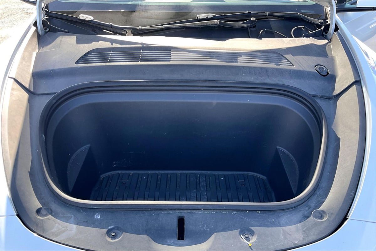 Used 2021 Tesla Model Y Long Range AWD/4WD image 10