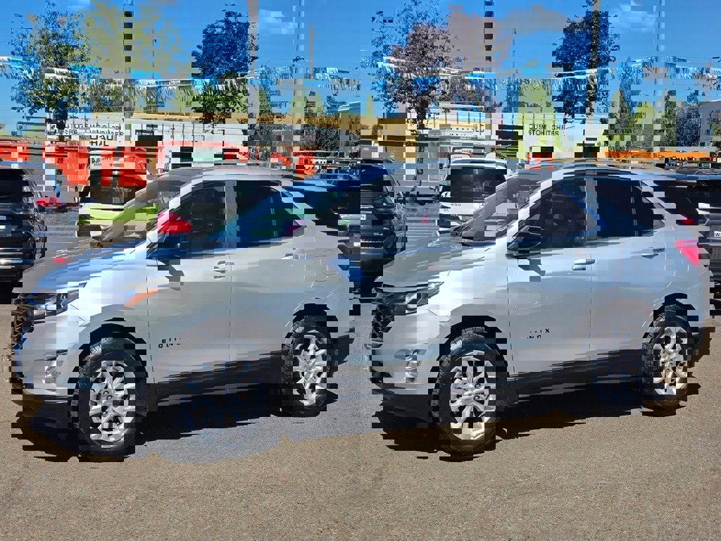 Used 2021 Chevrolet Equinox LT image 24