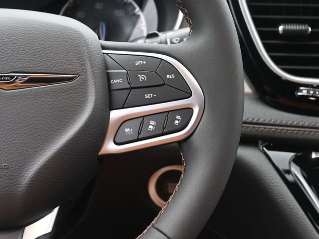 New 2026 Chrysler Pacifica Pinnacle image 29