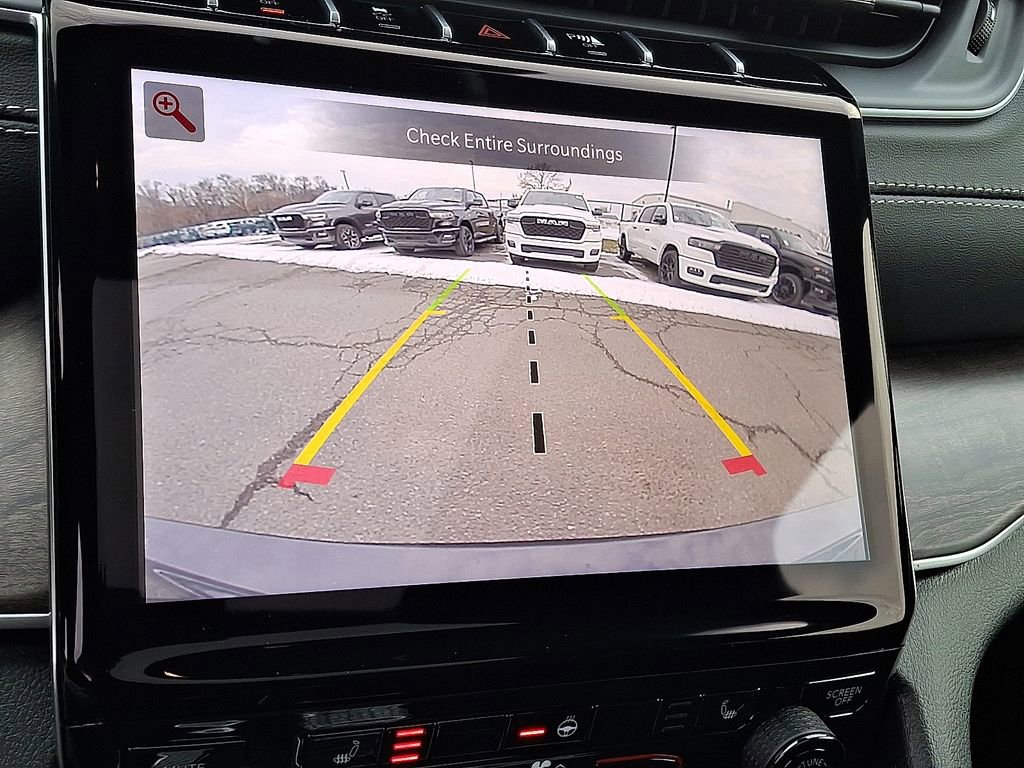 New 2025 Jeep Grand Cherokee L Limited image 4