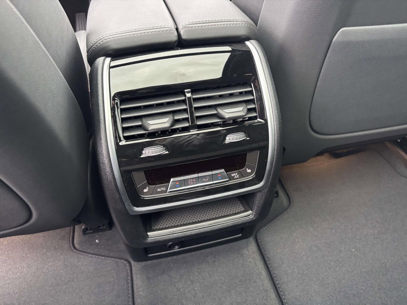 New 2026 BMW X5 xDrive50e image 33