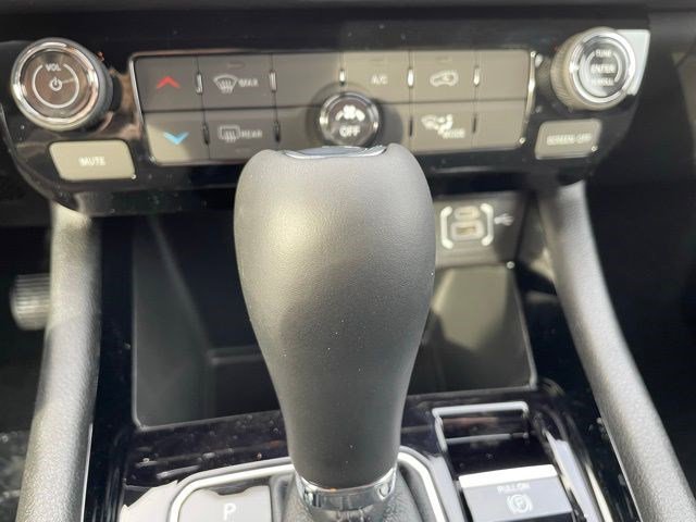 New 2026 Jeep Compass Latitude AWD/4WD image 16