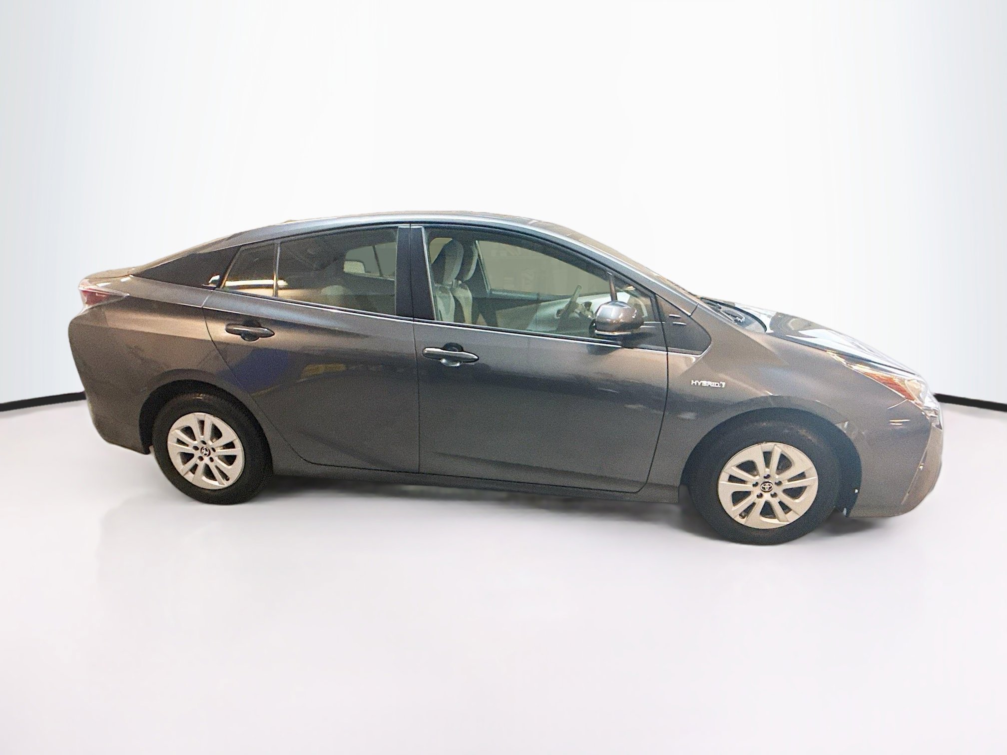Used 2017 Toyota Prius Two image 10