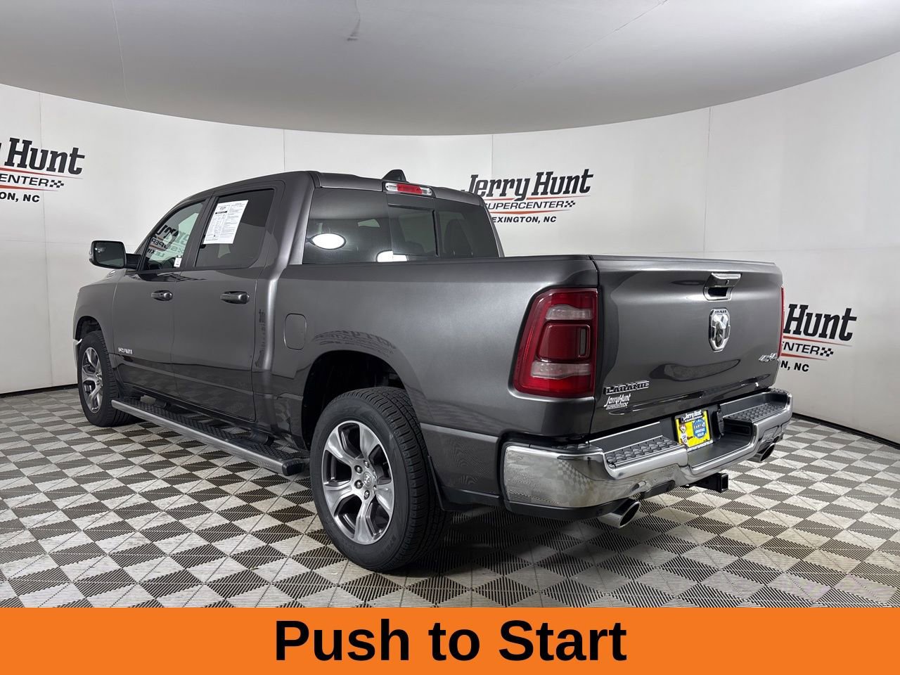 Used 2023 RAM 1500 Laramie AWD/4WD image 7