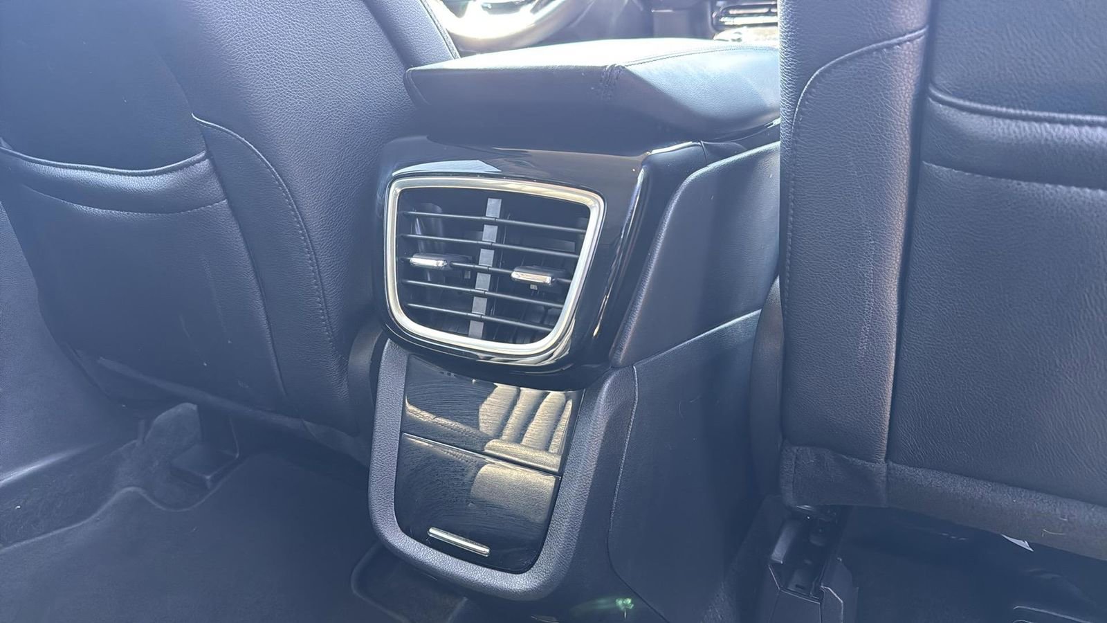 Used 2023 Lincoln Nautilus FWD w/ Premium Package image 23