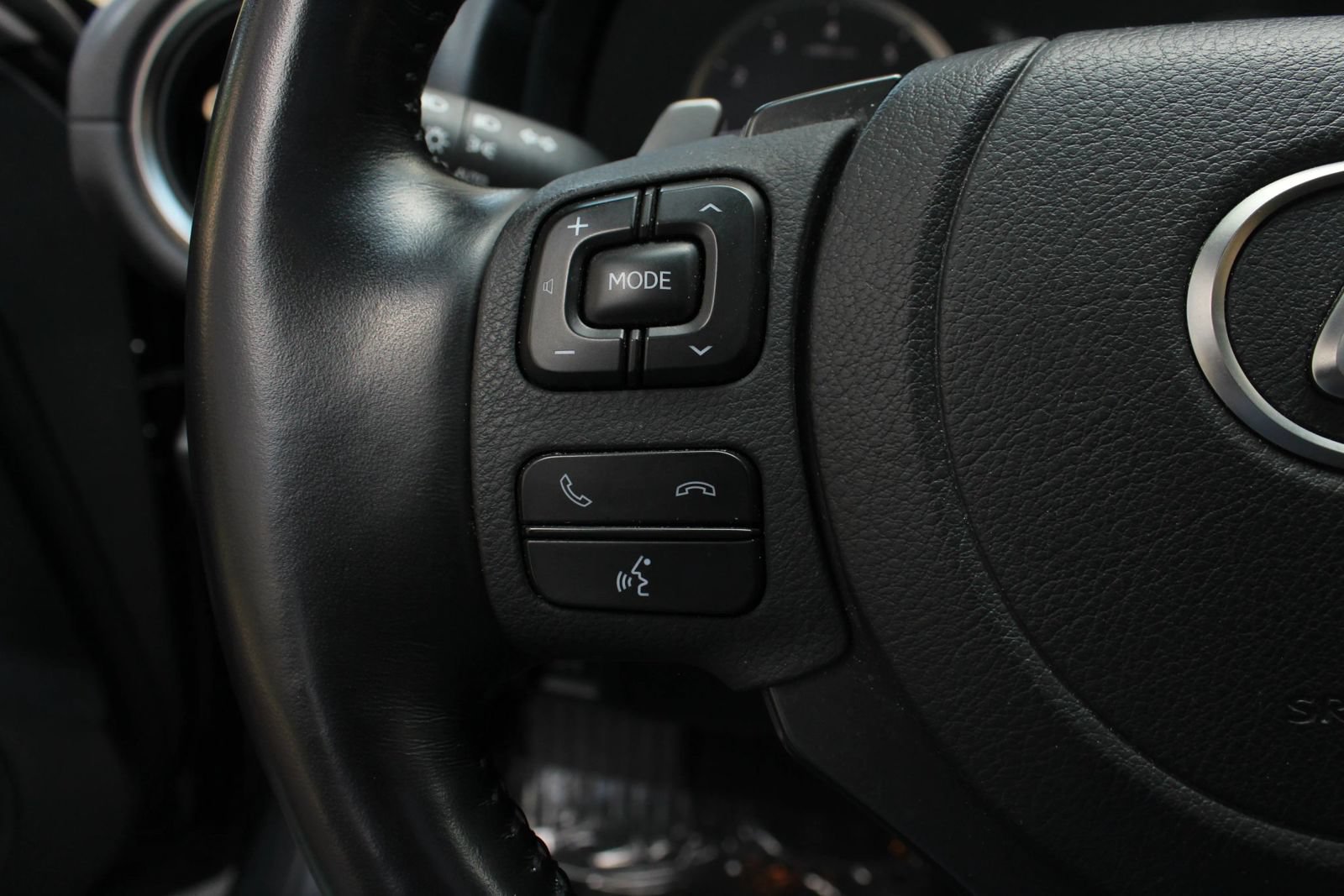 Used 2022 Lexus IS 300 AWD w/ Premium Package image 31