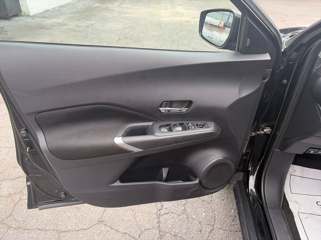 Used 2023 Nissan Kicks SV FWD image 10