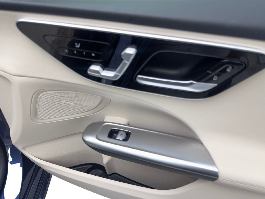 Used 2024 Mercedes-Benz C 300 Sedan image 48
