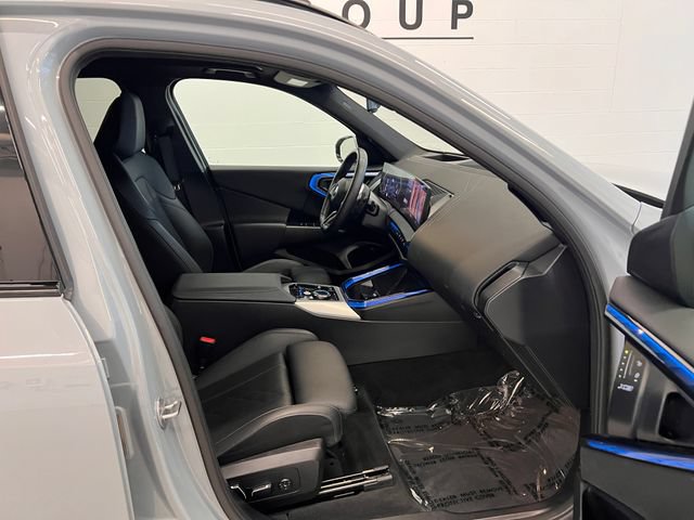 Used 2025 BMW X3 xDrive30i AWD/4WD image 12