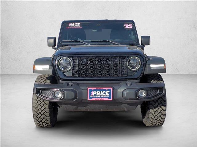 Used 2025 Jeep Wrangler Willys image 2