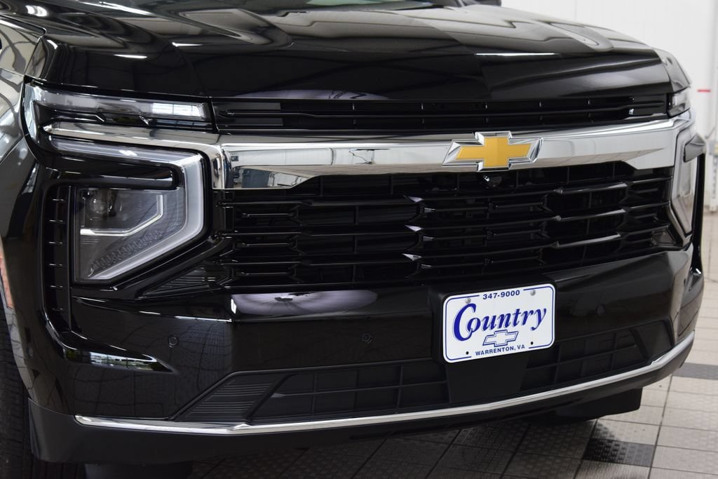 New 2026 Chevrolet Suburban LS w/ Max Trailering Package AWD/4WD image 13