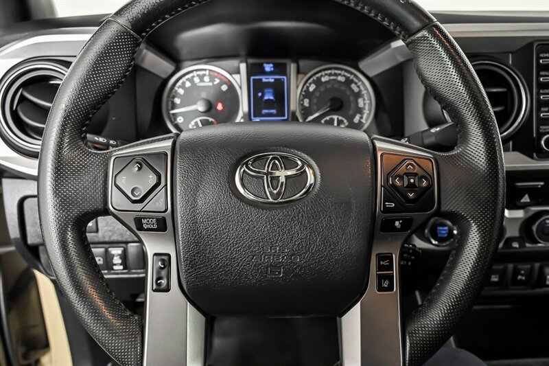 Used 2020 Toyota Tacoma Limited AWD/4WD image 20