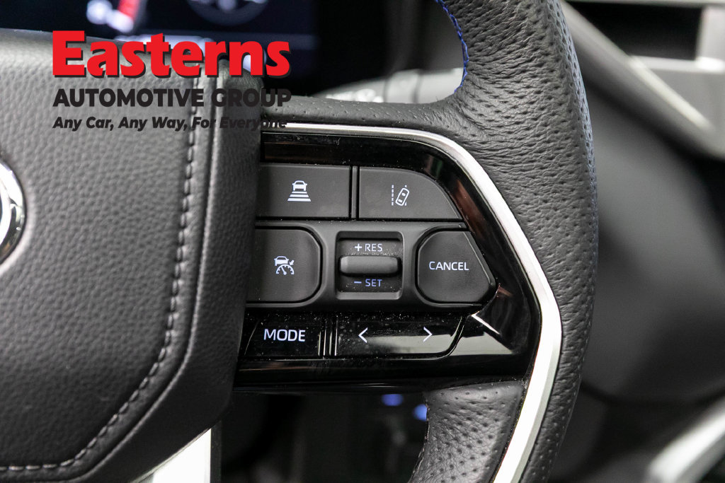 Used 2023 Toyota Tundra Platinum AWD/4WD image 17